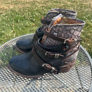 Freebird Crue Boots - Women's 8